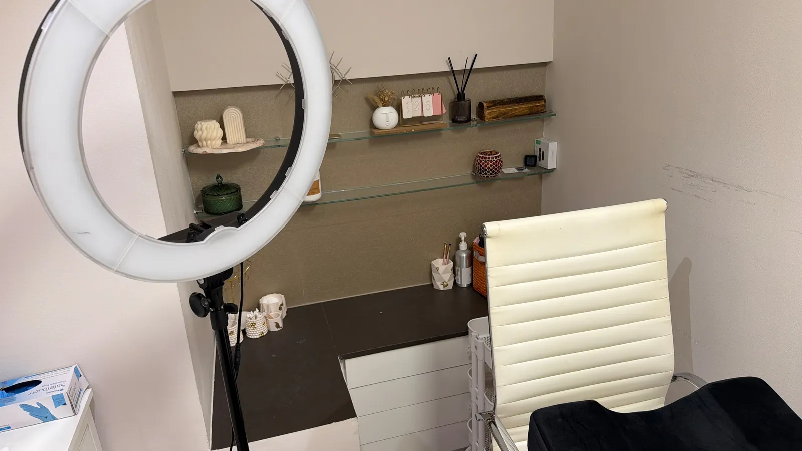 Laminación de cejas con tinte